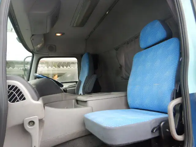 日産UD クオン 大型 トラクター 1デフ エアサスの中古トラック画像6