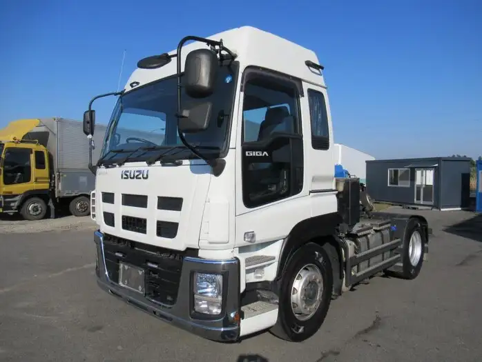 いすゞ ギガ 大型 トラクター ハイルーフ 1デフの中古トラック画像1