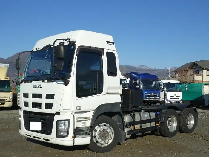 いすゞ ギガ 大型 トラクター ハイルーフ 2デフの中古トラック画像1