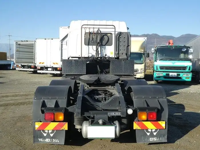 いすゞ ギガ 大型 トラクター ハイルーフ 2デフの中古トラック画像3
