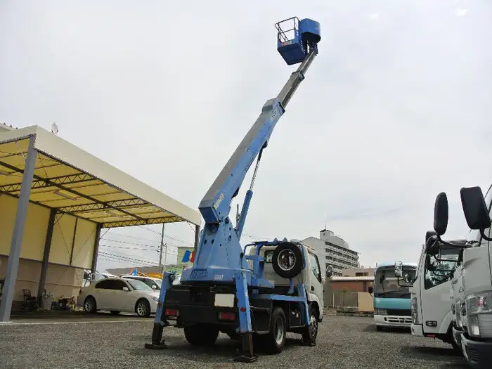 日野 デュトロ 小型 高所・建柱車 高所作業車 PB-XZU301Eの中古トラック画像2