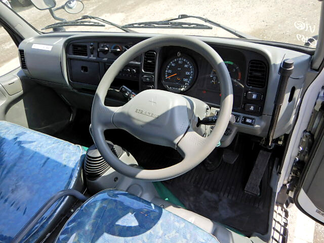 三菱 キャンター 小型 タンク車 バルク KK-FE53EB｜画像8