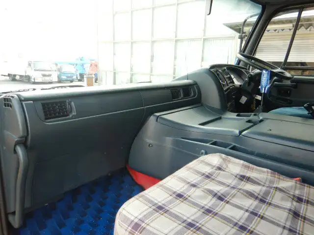日産UD ビッグサム 大型 ミキサー・ポンプ ベッド KL-CW53XHHの中古トラック画像7