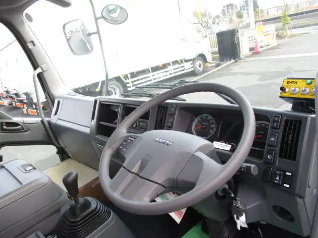 いすゞ フォワード 中型/増トン パッカー車 プレス式 ベッドの中古トラック画像5