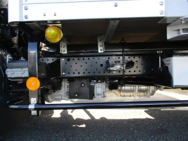 いすゞ エルフ 小型 アルミバン サイドドア TRG-NLR85ANの中古トラック画像15