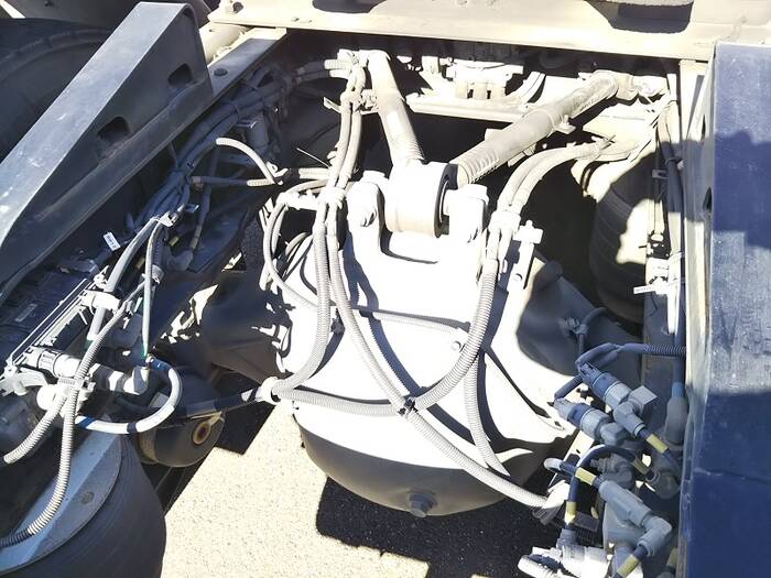 いすゞ ギガ 大型 トラクター ハイルーフ 1デフ｜画像4