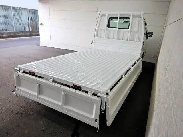 マツダ ボンゴ 小型 平ボディ ABF-SKP2T H26の中古トラック画像2
