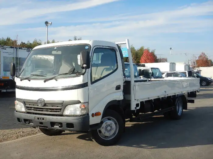 トヨタ ダイナ 小型 平ボディ 床鉄板 BDG-XZU424 の中古トラック【車両No.93374】