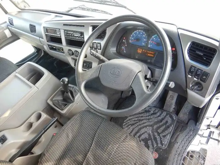 日産UD コンドル 中型/増トン 平ボディ 床鉄板 SKG-MK38Lの中古トラック画像6