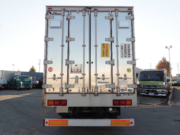 日産UD クオン 大型 ウイング ベッド PKG-CV4XL｜画像3