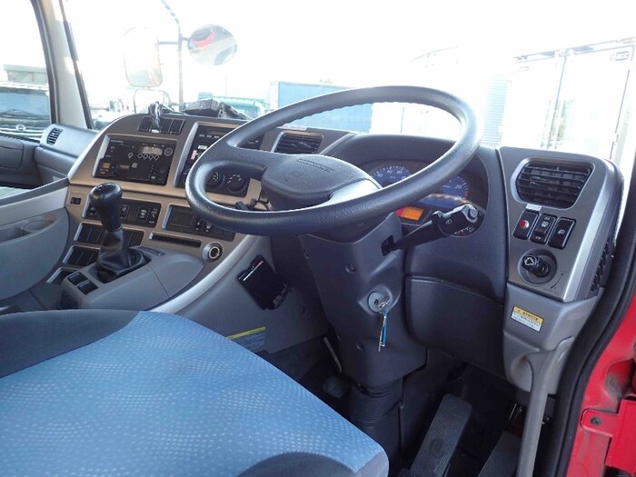 日産UD クオン 大型 ウイング ベッド PKG-CV4XL｜画像6