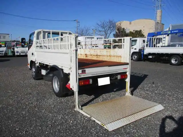 日野 デュトロ 小型 平ボディ パワーゲート 床鉄板の中古トラック画像5