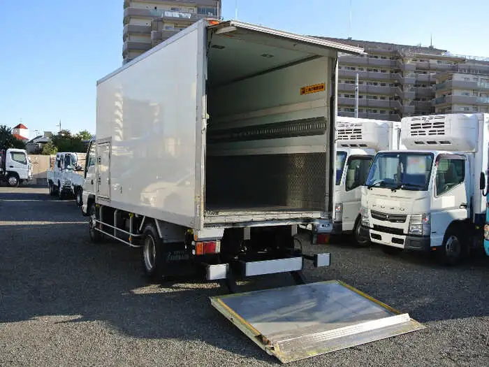 日産 アトラス 小型 アルミバン パワーゲート 床鉄板の中古トラック画像4
