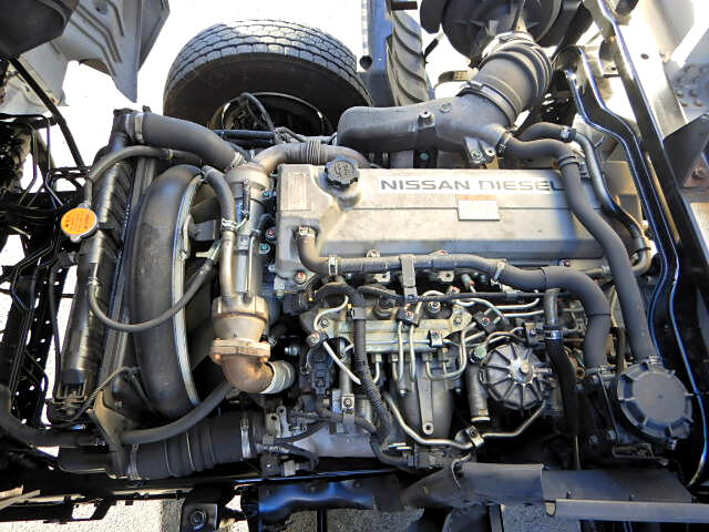 日産UD コンドル 中型 ウイング 床鉄板 ベッド｜画像10