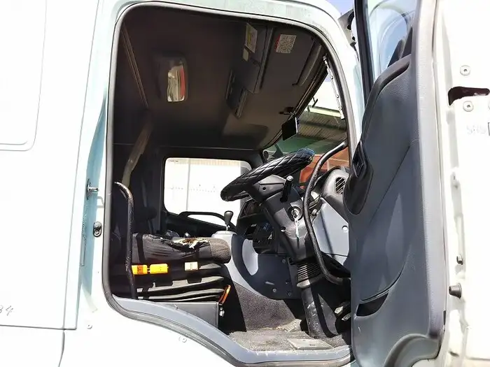 日野 プロフィア 大型 トラクター 1デフ エアサスの中古トラック画像7