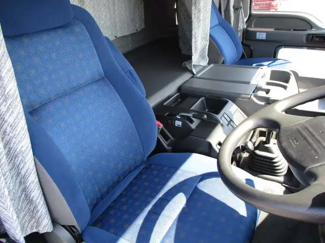 いすゞ ギガ 大型 トラクター ハイルーフ 1デフの中古トラック画像10