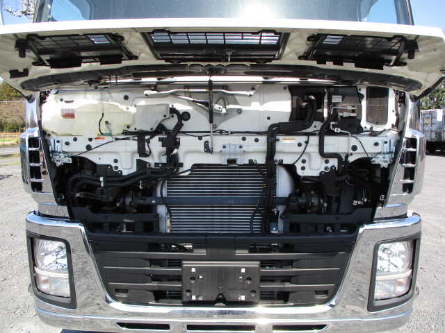 いすゞ ギガ 大型 トラクター ハイルーフ 1デフ｜画像15
