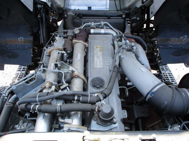 いすゞ ギガ 大型 トラクター ハイルーフ 1デフ｜画像16