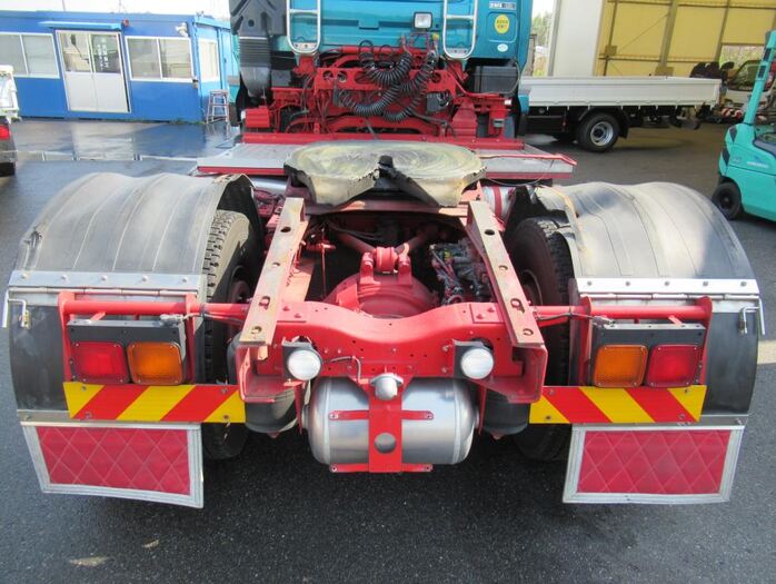 日産UD クオン 大型 トラクター ハイルーフ 1デフ｜画像9