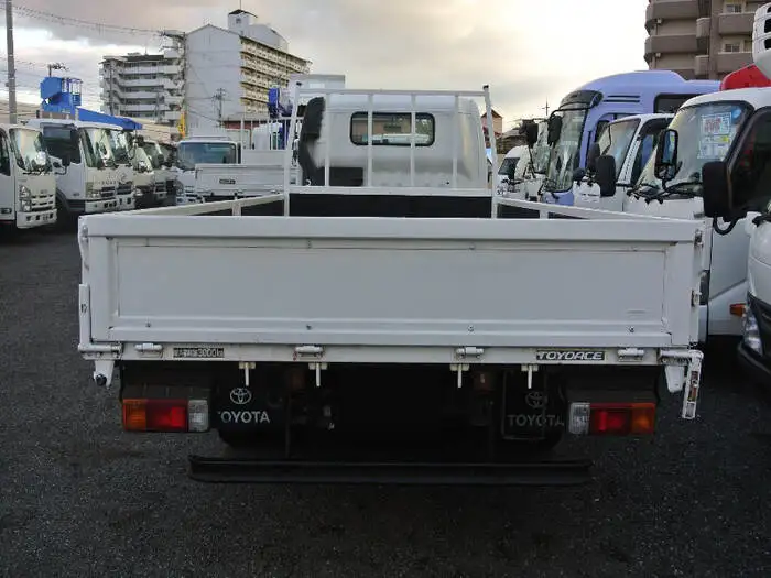 トヨタ トヨエース 小型 平ボディ PB-XZU421 H16の中古トラック画像3