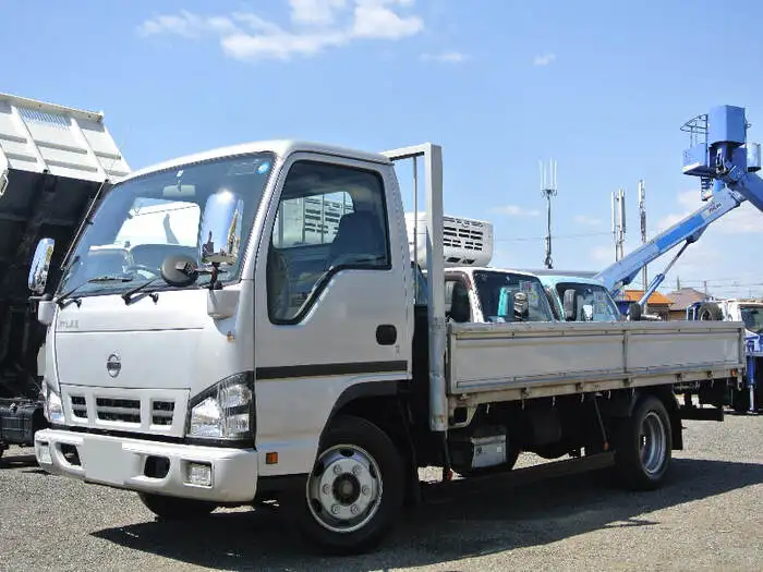 日産 アトラス 小型 平ボディ 床鉄板 PB-APR81AN の中古トラック【車両No.95085】
