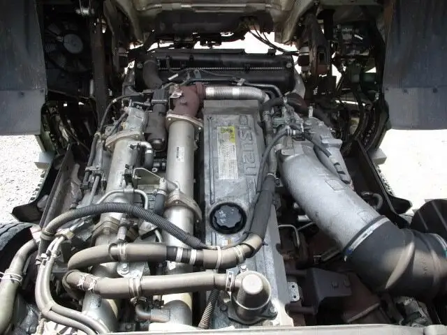 いすゞ ギガ 大型 トラクター 1デフ ベッドの中古トラック画像14